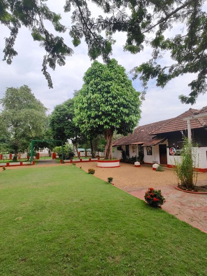 Akkara Homestay & Ayurveda Kottayam Exterior photo